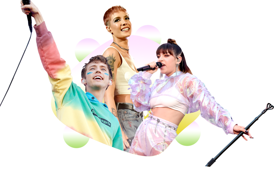 Pop-Stars-Have-a-Britney-Moment